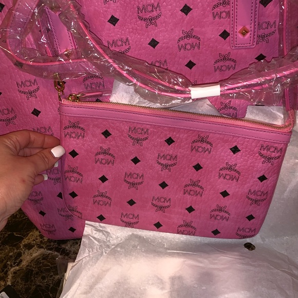 MCM ANYA LARGE TOP ZIP SHOPPER PINK MONOGRAM TOTE - Picture 6 of 8